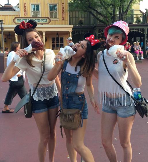 10567310_931389220250610_1858171892_n